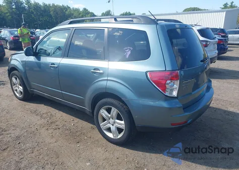 2010 Subaru Forester 2.5X Premium z USA, uszkodzony, nr VIN JF2SH6CC3AH783085